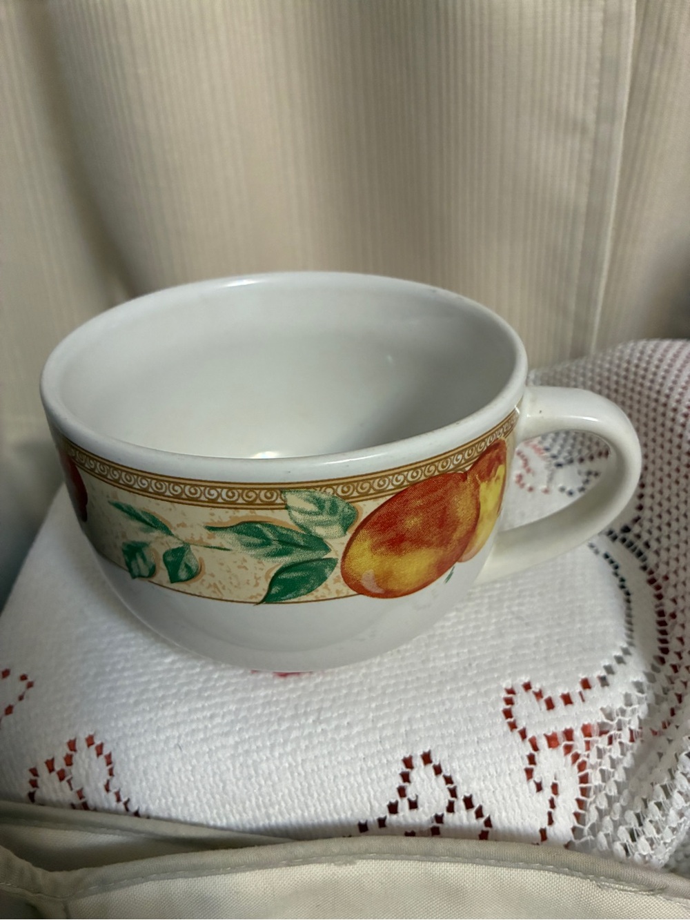 Gibson ceramic soup mug Fruit design